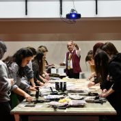 Hasip Pektaş’dan Hisar Okulları’nda Ekslibris Atölyesi