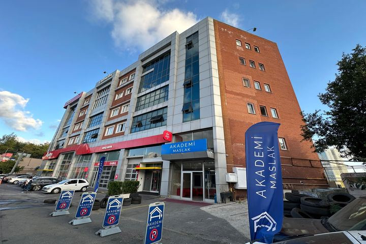 AKADEMİA MASLAK ERKEK ÖĞRENCİ YURDU