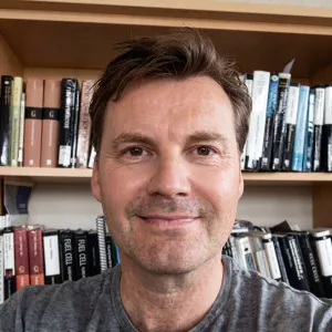 Prof. Dr. Peter Strasser