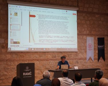 The seventh session of the "Divan Sohbetleri" series, organized monthly with Prof. Dr. Ahmet Atillâ ŞENTÜRK at the Rami Library, was held with the topic "Nâilî-i Kadîm and the Sebk-i Hindî."