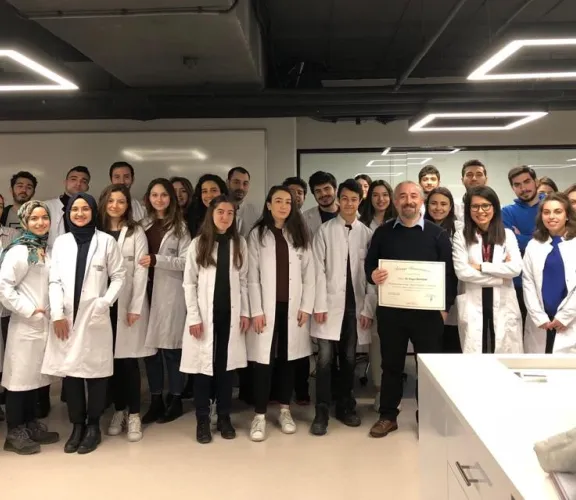 İstinye Üniversitesi Eczacılık Fakültesi Analitik Kimya Semineri