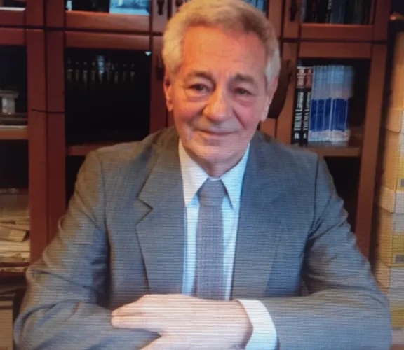 Prof.Dr. Özer BEKAROĞLU