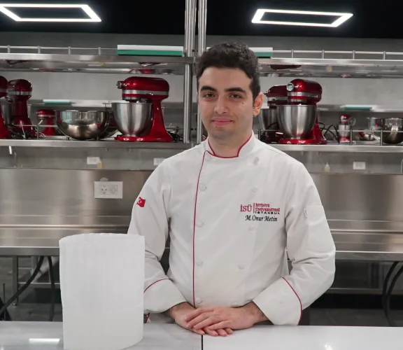 Michelin yıldızlı Lucas Carton Restoran Stajı 