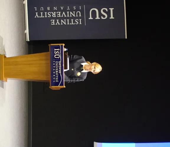 Dr. Şebnem Özdemir