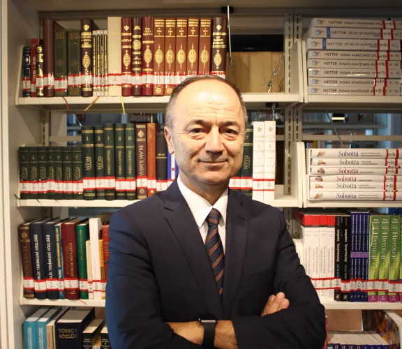 Doç. Dr. Fahri ERENEL Yeni Askerlik Sistemini Basına Değerlendirdi 