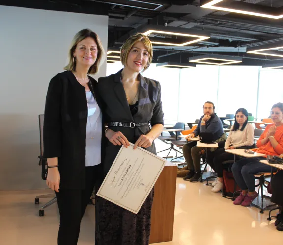 Dr. Gülsüm Gökgöz ve Doç. Dr. Aybike Serttaş