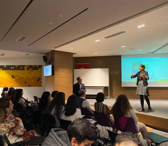 Patolojide Kimyasal Atık Yönetimi ve Patoloji Laboratuvar Güvenliği