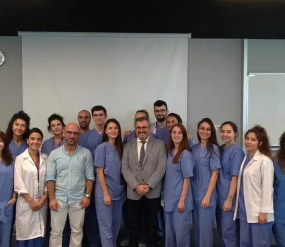 Koronaviruse Karşı Kök Hücre Tedavisi