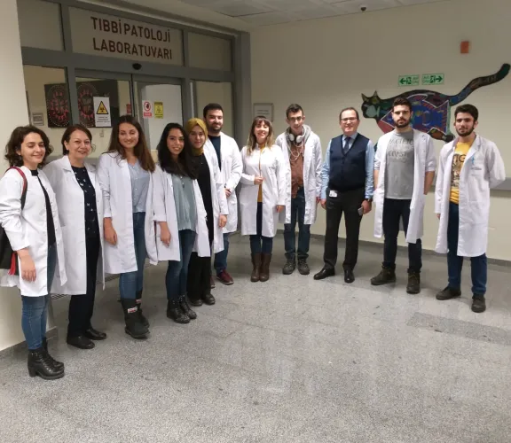 Tıp Fakültesi 3. Sınıf Öğrencilerimiz GOP Taksim Sağlık Uygulama ve Araştırma Merkezi'nde İnteraktif Eğitim Aldı