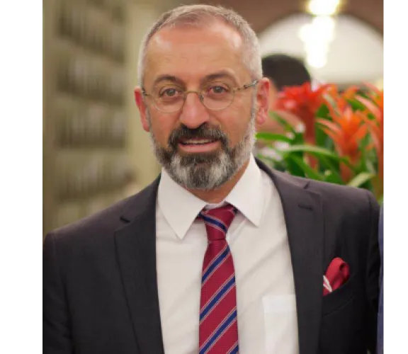 Tıp Fakültesi Genel Cerrahi AD Öğretim Üyesi Prof. Dr. Mahir Özmen