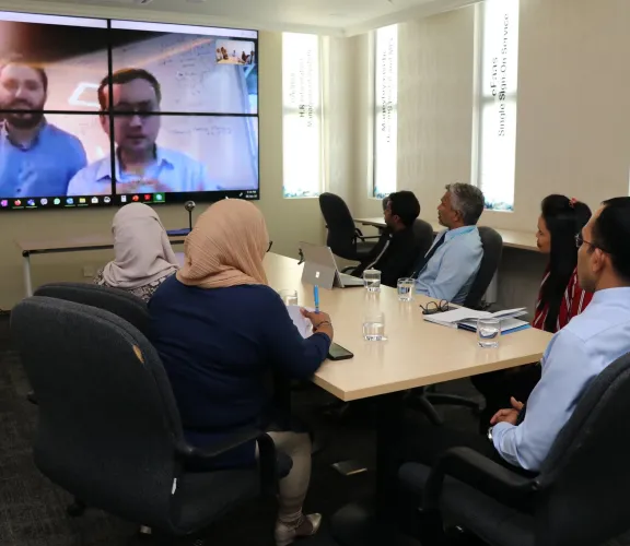 Dr. Şener Özönder 