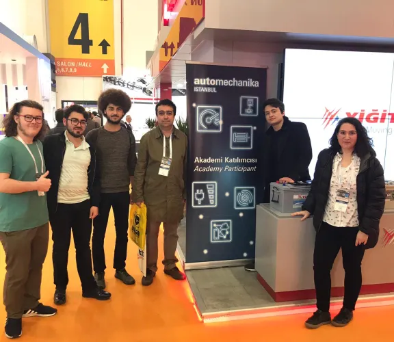 İSÜ Otomotiv ve İnovasyon Kulübü Öğr. Üyesi Dr. Barış Doğru ile TUYAP Automechanika 2019 Fuarında