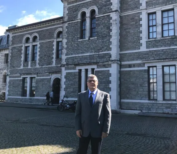 :     İstinye Üniversitesi Uçak Teknolojisi bölümü Program Başkanı Ersan Yüksel Boğaziçi Üniversitesi Albert Hall binasında düzenlenen AER Havacılık Zirvesinde yaptığı sunumda Uçak üzerinde Proaktif Pistten Çıkma Uyarısı Teknolojileri konusunda konuşma yaptı. Ersan Yüksel RSAT, ROPS ve Smart Runway/ Smart Landing uygulamaları konusunda bilgi verdi. 