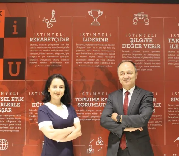 MYO Öğretim Görevlilerimizden Burcu Özdemir ve Üniversite Öğretim Üyemiz Doç.Dr. Fahri Erenel'in Akademik Titiz Yayınlarının "Siyaset Bilimi ve Uluslararası İlişkiler Yazıları" adlı kitabında "Kurds in Soviet Revolution and Red Kurdistan" adlı kitap bölümü yayımlanmıştır.