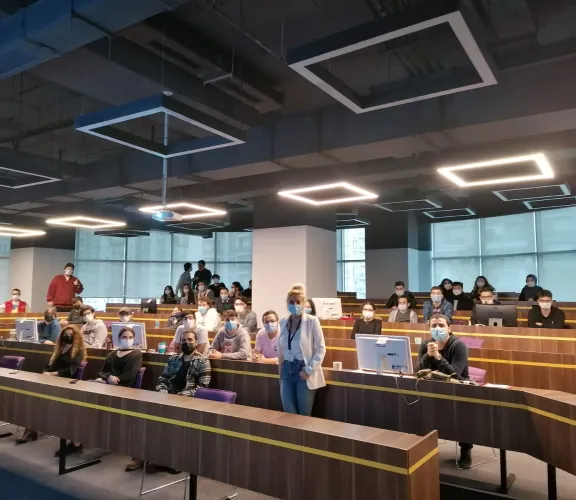 Yönetmen Ahmet Toklu İstinyelilerle Bir Araya Geldi