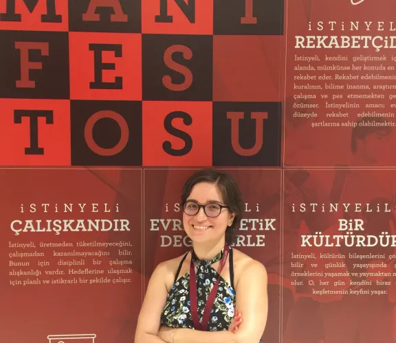 İstinye Üniversitesi Meslek Yüksekokulu Bilgisayar Programcılığı Programı program başkanımız Öğr. Gör. Tuğba GÜNAYDIN 05.06.2019-07.06.2019 tarihleri arasında Ispanya'nın Cordoba şehrinde bu yıl 32.'si düzenlenen "32nd IEEE CBMS International Symposium on Computer-Based Medical Systems" sempozyumunda sözlü sunumunu yaptığı bildirisi, IEEE Xplore'da yayınlanmıştır. Tam metin bildiriye; https://ieeexplore.ieee.org/stamp/stamp.jsp?tp=&arnumber=8787565 linkinden erişebilirsiniz. 