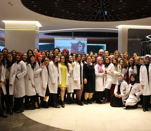 Çocuk Gelişimi Bölümü Öğrencilerimiz Beyaz Önlüklerini Giydi