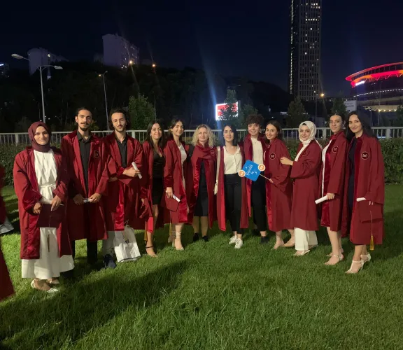 istinye çocuk gelişimi mezuniyet