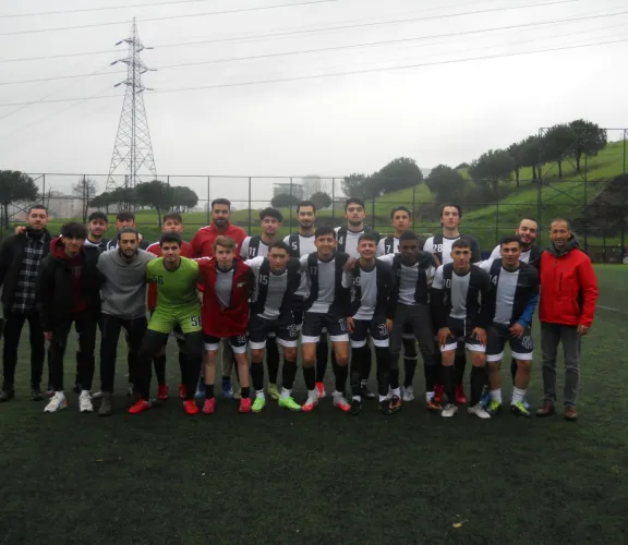 2021-2022 Spor Müsabakaların da Okulumuzu temsil eden futbol takımımız.