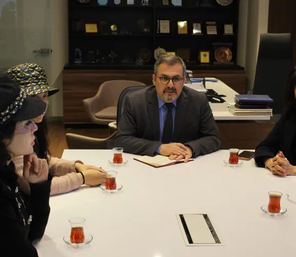 Çin Heyeti Üniversitemizi Ziyaret Etti