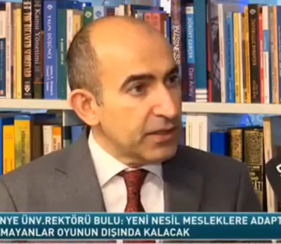 Prof. Melih BULU Geleceğin Mesleklerini Değerlendirdi 