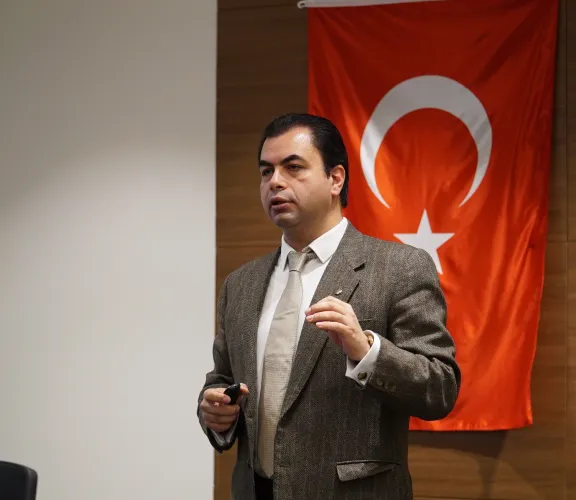 Dr. Ecz. Levent Alparslan