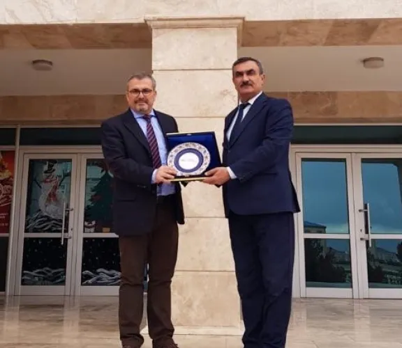 nahçıvan üniversitesi