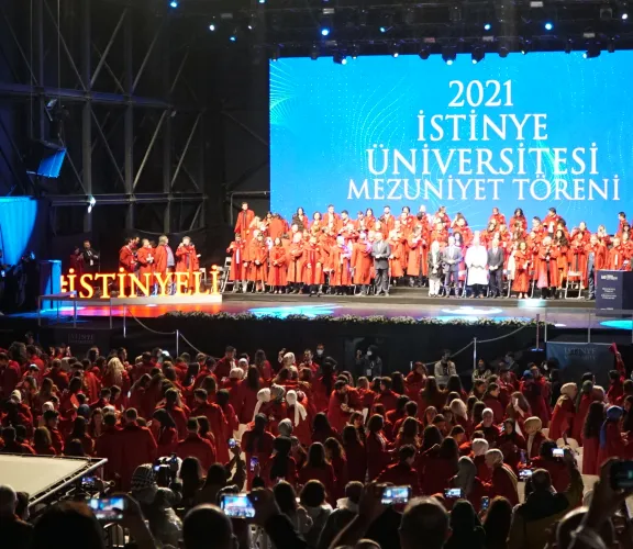İstinye Üniversitesi 2021 Mezuniyet Töreni 