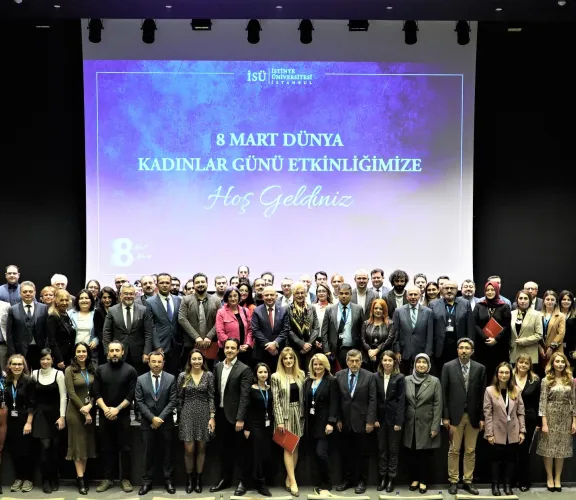 8 Mart