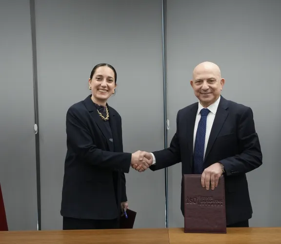 İSÜ