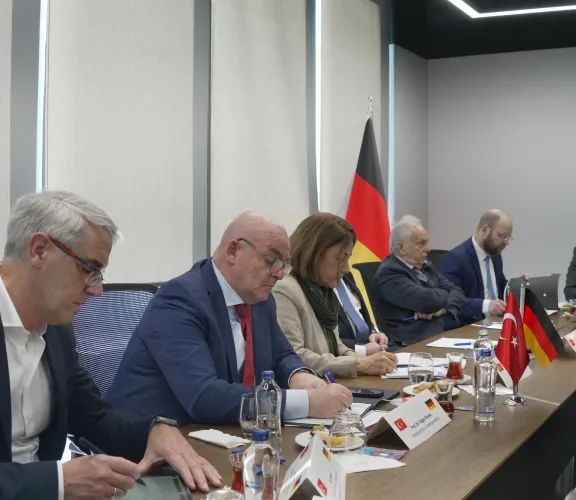 İSÜ