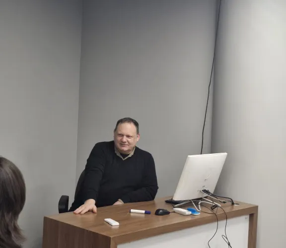 İnsan ve Toplum Bilimleri Fakültesi, “Sohbet Şahane” etkinlikleri kapsamında “Nobel: Yazarın mı, Editörün mü, Tercümanın mı?” başlıklı programda Dr. Ali Suat Ürgüplü’yü Vadi Kampüsü’nde konuk etti.