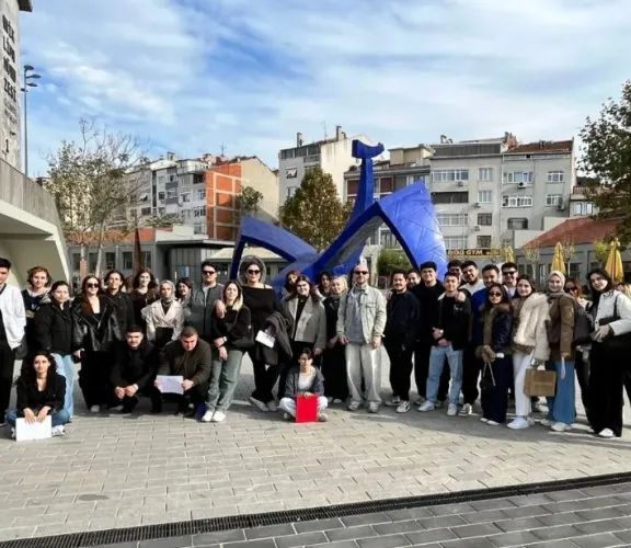 Bağlam ve Tasarım Dersi Öğrencileri